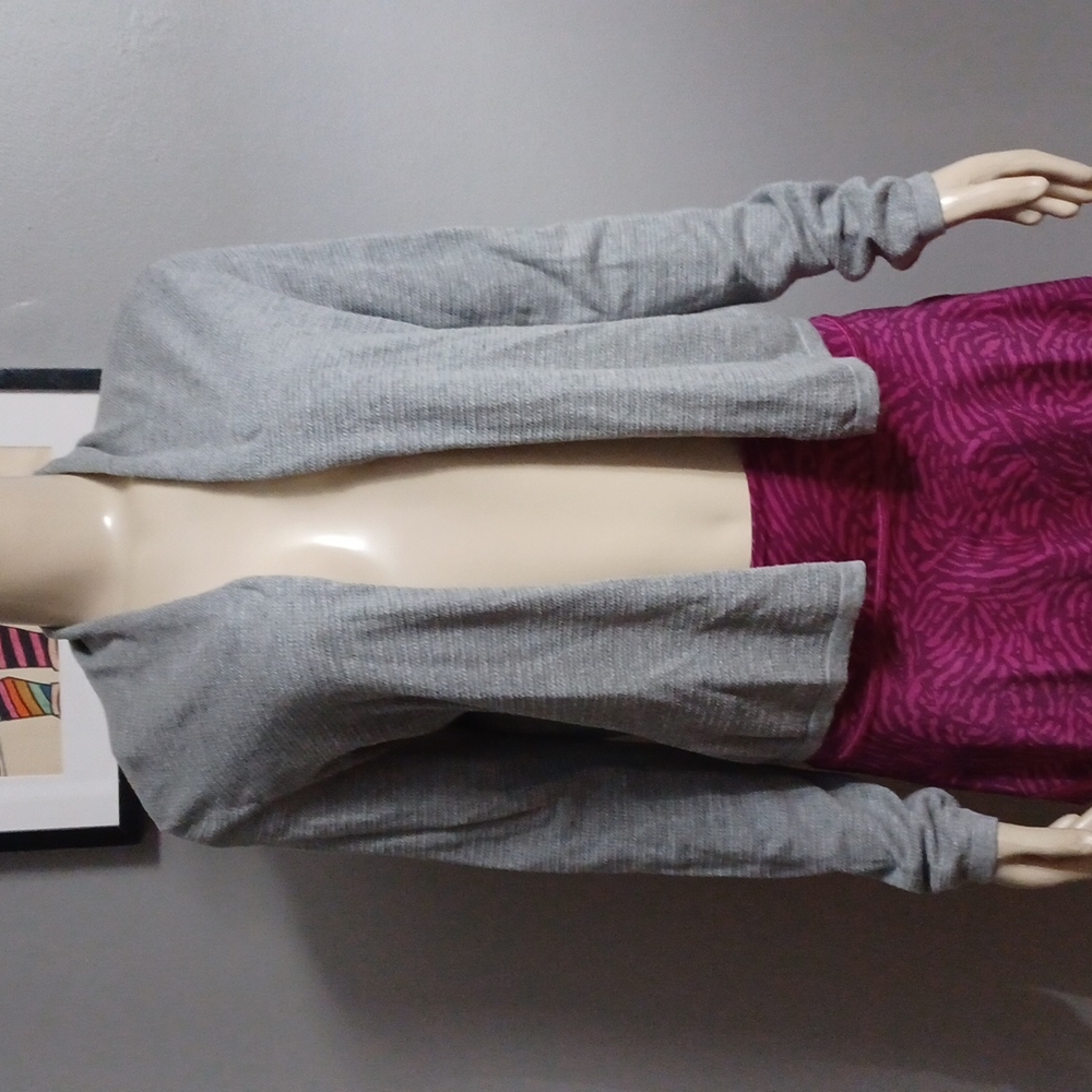 Banana Republic Women's cardigan crop sweater with ruffle detail on back